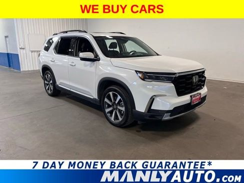 Used 2024 Honda Pilot Touring image 1