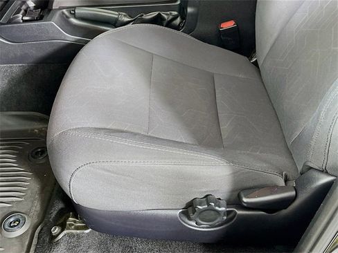 Used 2019 Toyota Tacoma TRD Sport w/ Technology Package image 19