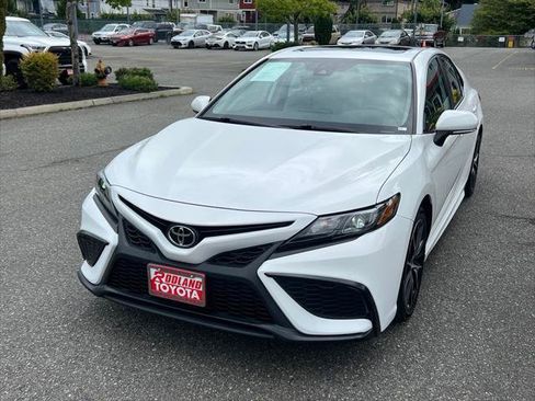 Certified 2023 Toyota Camry SE AWD/4WD image 4
