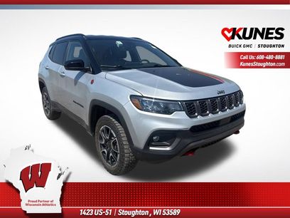 Used 2025 Jeep Compass Trailhawk