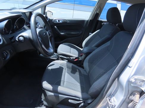 Used 2014 Ford Fiesta SE w/ Equipment Group 201A FWD image 10