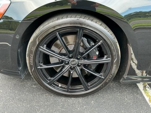 Used 2023 Audi S8 AWD/4WD image 38