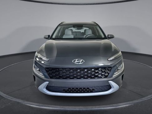 Used 2023 Hyundai Kona SEL w/ Convenience Package FWD image 3