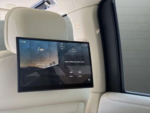 Used 2023 Land Rover Range Rover Long Wheelbase Autobiography image 21