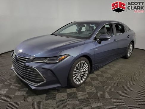 Used 2021 Toyota Avalon Limited w/ Advanced Safety Package FWD image 3