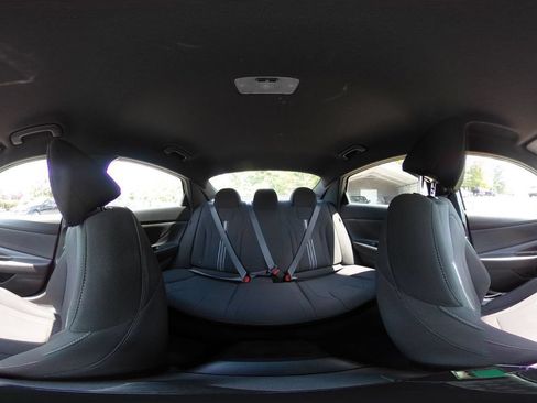 Used 2026 Hyundai Elantra Sport FWD image 38