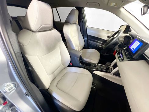 Used 2023 Toyota Corolla Cross L image 29