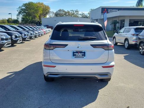 New 2026 Mitsubishi Outlander SEL FWD image 5
