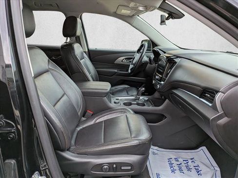 Used 2018 Chevrolet Traverse LT image 21