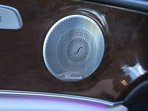 Used 2017 Mercedes-Benz E 300 image 19