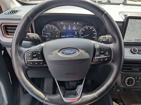 Used 2024 Ford Maverick Lariat w/ FX4 Off-Road Package AWD/4WD image 18