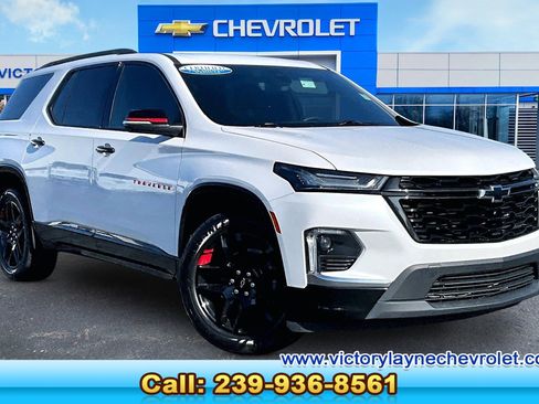 Used 2023 Chevrolet Traverse Premier w/ Redline Edition FWD image 1