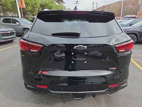 Used 2023 Chevrolet Blazer RS w/ Enhanced Convenience Package image 4