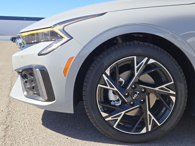 New 2027 Kia K5 GT-Line image 5