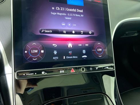 Used 2025 Mercedes-Benz C 300 Sedan image 8