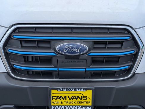 Used 2023 Ford E-Transit Medium Roof RWD image 3
