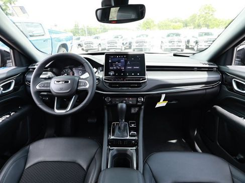New 2026 Jeep Compass Latitude AWD/4WD image 29