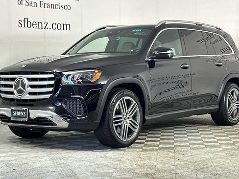 Certified 2026 Mercedes-Benz GLS 450 4MATIC image 10