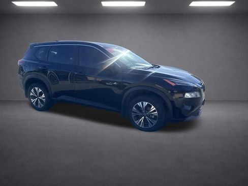 Used 2023 Nissan Rogue SV FWD image 16