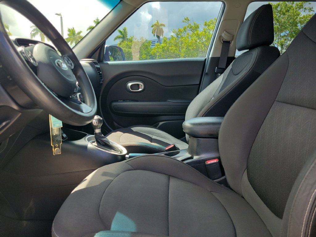 Used 2019 Kia Soul FWD image 24