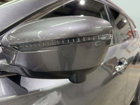 Used 2020 Nissan Rogue SL image 11