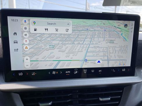 Used 2025 Ford Explorer ST-Line w/ Premium Package image 24