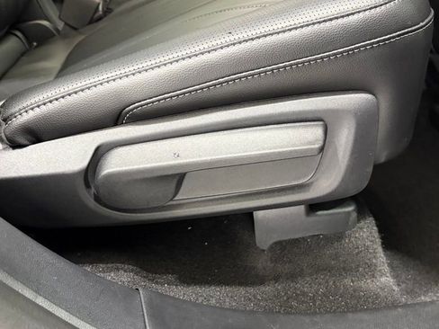 New 2025 Ford Escape SE w/ PHEV Premium Package FWD image 26