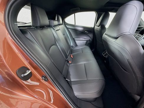 Certified 2025 Lexus UX 300h FWD w/ Accessory Package (Z2) image 28