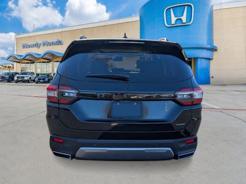 New 2026 Honda Pilot Touring image 4