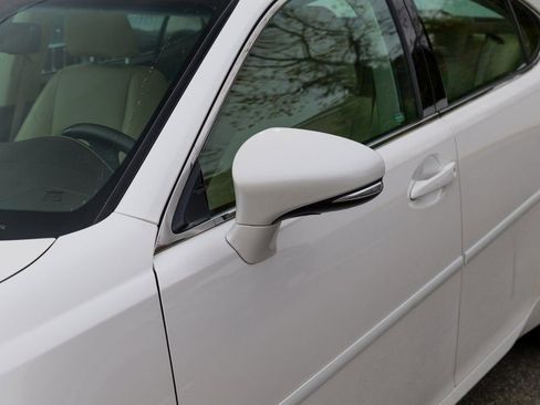 Used 2018 Lexus ES 350 w/ Premier Package image 11