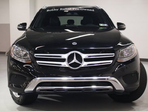Used 2018 Mercedes-Benz GLC 300 4MATIC image 3