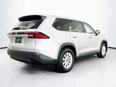 Used 2025 Toyota Grand Highlander AWD image 9
