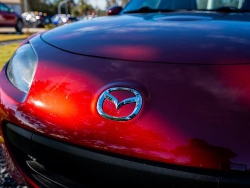 Used 2012 MAZDA MX-5 Miata Sport image 12