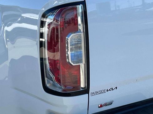 Used 2022 GMC Canyon AT4 w/ Trailering Package image 30