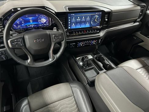 Used 2025 Chevrolet Silverado 1500 ZR2 w/ Technology Package AWD/4WD image 14