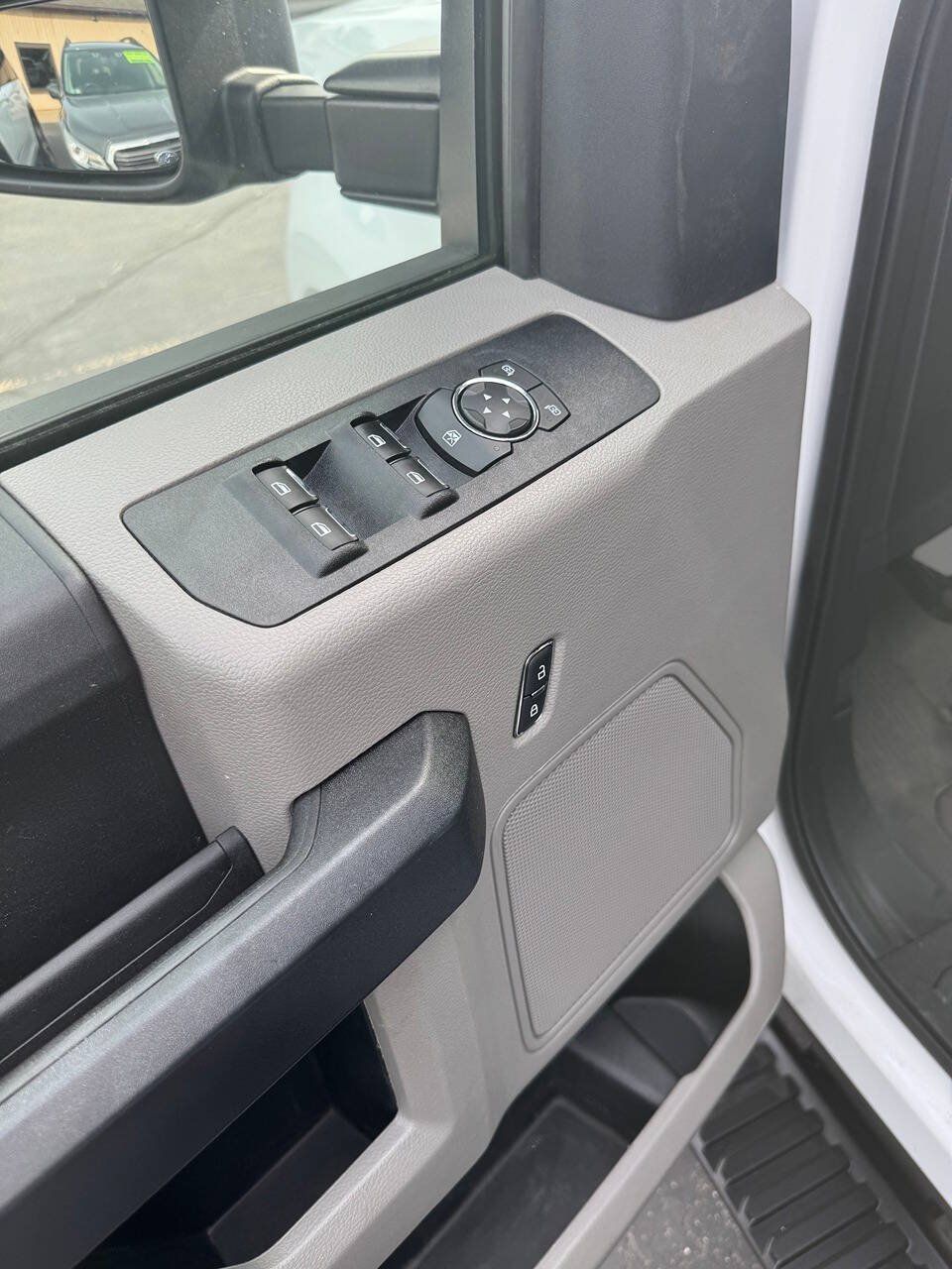 Used 2021 Ford F250 XL w/ Power Equipment Group AWD/4WD image 18