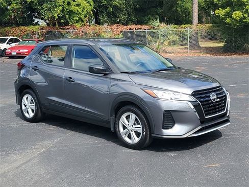 Used 2024 Nissan Kicks S image 30