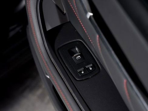 Used 2024 Maserati Levante GT Ultima image 61