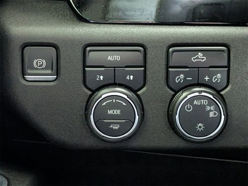 Used 2022 Chevrolet Silverado 1500 LT image 29