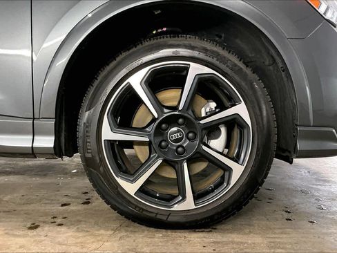 Certified 2025 Audi Q3 2.0T Premium Plus w/ Premium Plus Package image 12