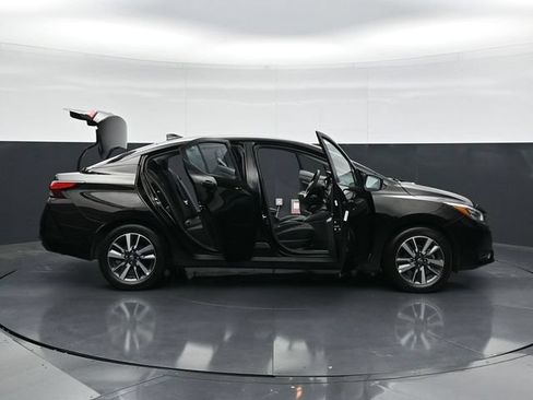 Used 2025 Nissan Versa SV FWD image 48