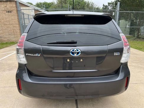 Used 2015 Toyota Prius V Two FWD image 12