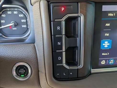 Used 2021 GMC Yukon Denali w/ Denali Premium Package image 11