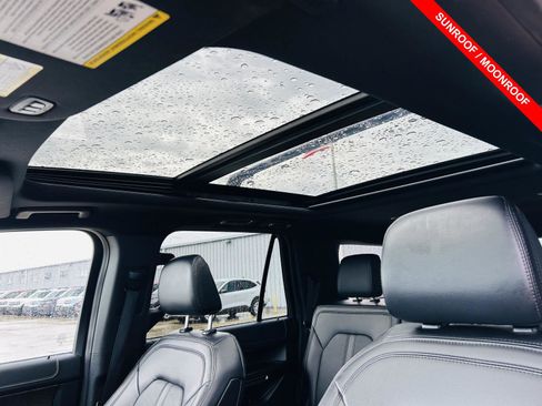 Used 2021 Ford Expedition Max Limited AWD/4WD image 4