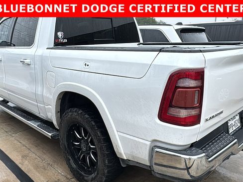 Used 2019 RAM 1500 Laramie AWD/4WD image 6