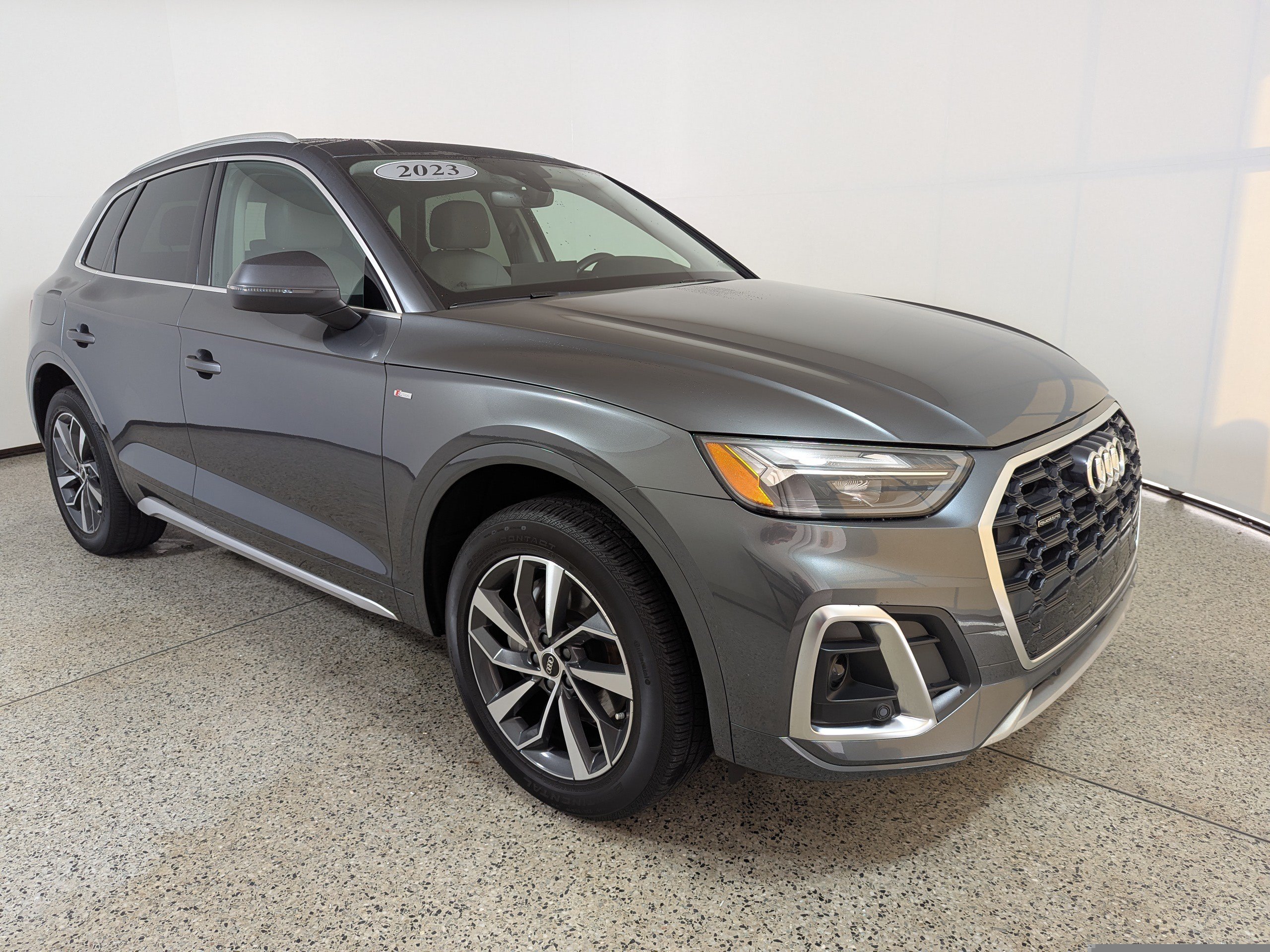 Certified 2023 Audi Q5 2.0T Premium Plus w/ Premium Plus Package AWD/4WD image 1