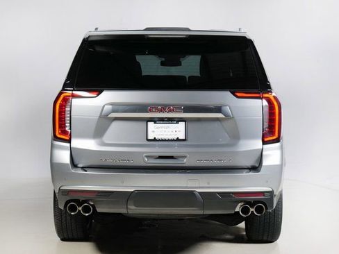 Used 2024 GMC Yukon Denali image 7