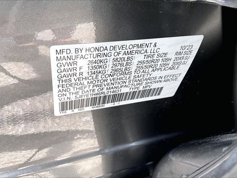 Certified 2024 Acura MDX SH-AWD w/ Technology Package image 35