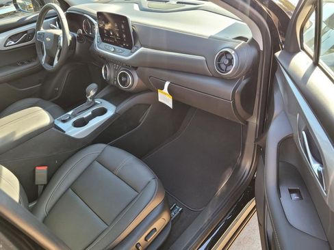 New 2026 Chevrolet Blazer LT w/ Midnight/Sport Edition image 5