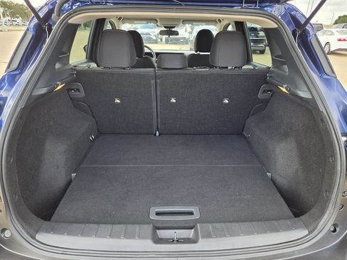 Used 2025 Nissan Kicks SV FWD image 28